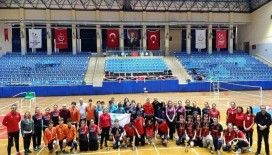 Aydın’da gençler badminton il birinciliği heyecanı yaşandı
