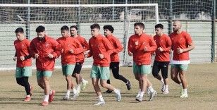 Karşıyaka’da oyuncular alacakları için TFF’ye başvuruyor
