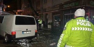 Uşak’ta iki araç çarpıştı: 1’i ağır 2 yaralı
