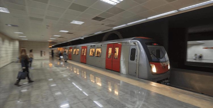 Başkent'te Ankaray ve metro yılbaşında saat 02.30'a kadar hizmet verecek