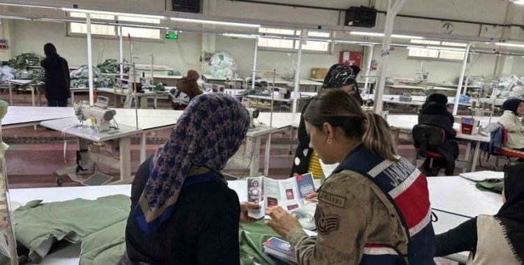 Bingöl’de tekstil fabrikasında çalışanlara KADES uygulaması tanıtıldı
