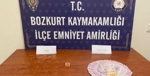 Kastamonu’da 900 bin TL değerinde ziynet eşyası ve para çalan hırsız yakayı ele verdi
