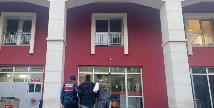 Turgutlu’da 20 yıl hapis cezası bulunan şahıs yakalandı
