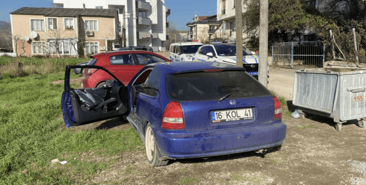 Cezaevi firarisi aracı polisin üzerine sürdü