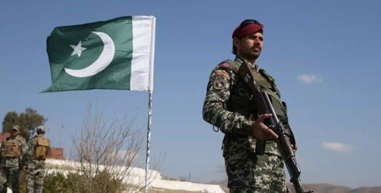 Pakistan'da 27 terörist etkisiz hale getirildi