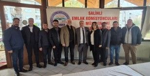 Salihli’de emlakçılar, 5. kez Yıldırım Yılmaz’ı seçti
