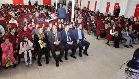 Saimbeyli Belediye Başkanı Mahmut Dal’dan çocuklara karne hediyesi
