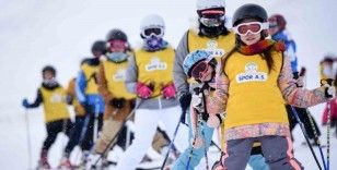 Erciyes Kayak Okulu’nda sömestir dönemi kayak ve snowboard eğitimleri başladı
