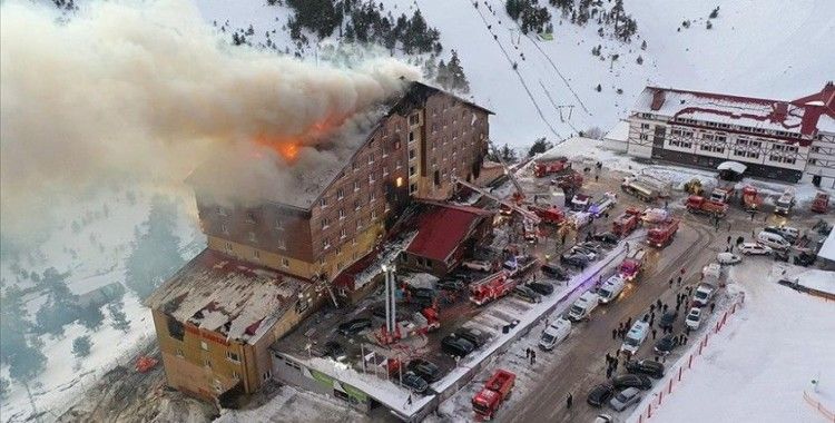 Kartalkaya Kayak Merkezi'nde bir otelde çıkan yangında 10 kişi hayatını kaybetti, 32 kişi yaralandı