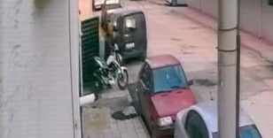 Motosiklet hırsızlığı yapan şahıs kameraya yansıdı
