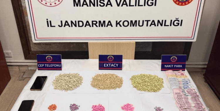 Jandarma ekipleri uyuşturucuya geçit vermedi