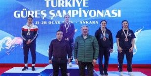 Bayburtlu milli güreşçi Akkuş Türkiye birincisi oldu