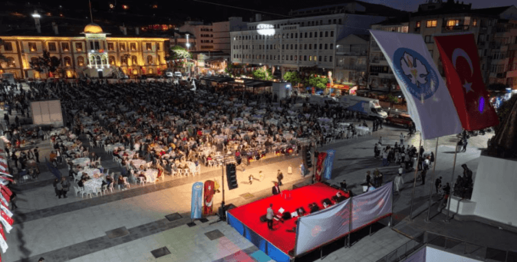 Manisa'da 100 bin kişilik iftar sofrası kurulacak