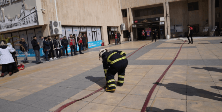 Diyarbakır Büyükşehir Belediyesi binasında yangın tatbikatı