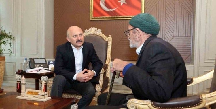 Vali Varol, vatandaşlarla bir araya geldi
