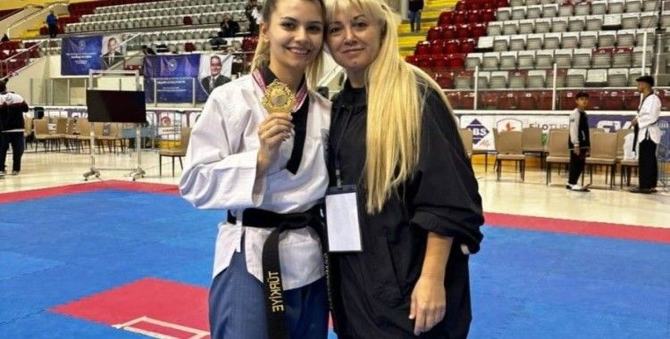 Eskişehir’de gurubu anne ve kızı Taekwondo Milli Takımı’nda
