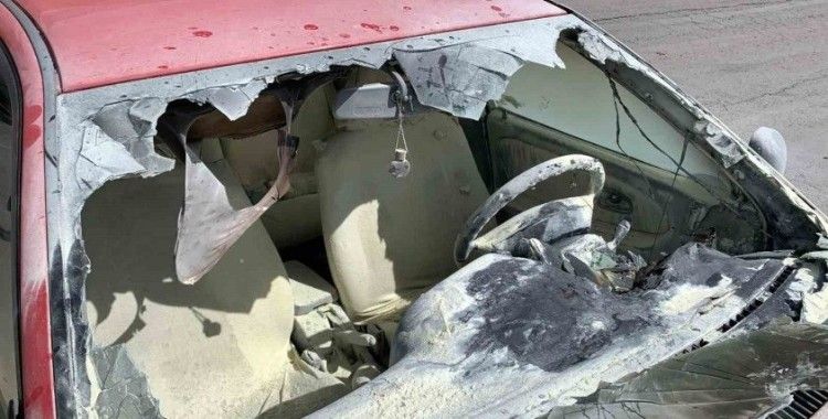 Karaman’da park halindeki otomobil yandı
