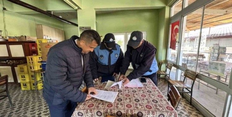 Karacasu’da zabıtalar denetledi
