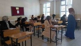 Erzincan’da umre ödüllü bilgi yarışması düzenlendi
