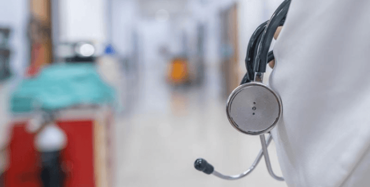 Almanya'da bir doktor en az 15 kişiyi öldürmekle suçlanıyor