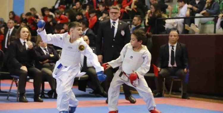 Karatede grup heyecanı Denizli’de başlıyor
