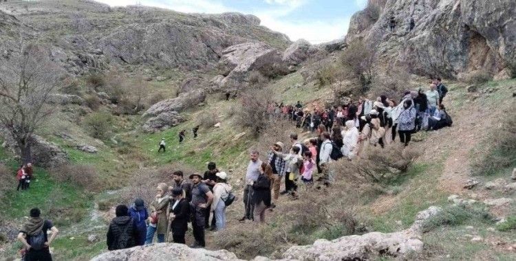 Ölbe Vadisi’nde doğa yürüyüşü düzenlendi
