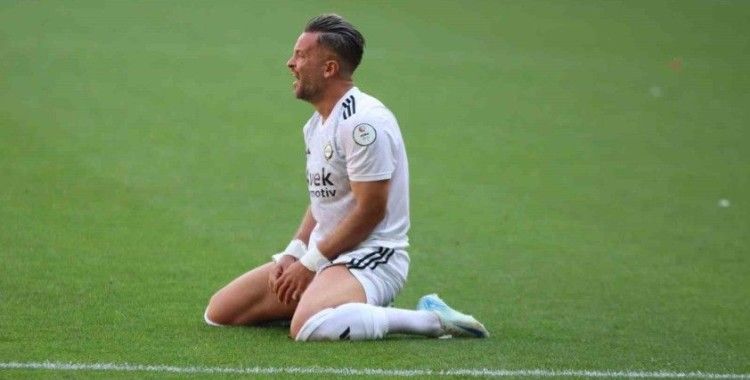 Nesine 2. Lig Beyaz Grup ekiplerinden Altay, 32. haftada evinde karşılaştığı Kepezspor ile 1-1 berabere kalarak, ligin bitimine 2 hafta kala 3. Lig’e düştü.
