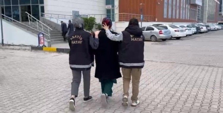 500 bin TL’lik ziynet eşyası çalan hizmetli polisten kaçamadı
