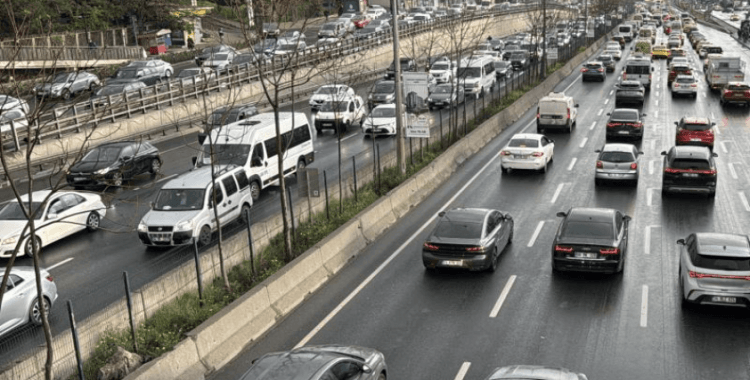 Tuzla'da D-100 kara yolunun Ankara istikameti trafiğe kapatılacak