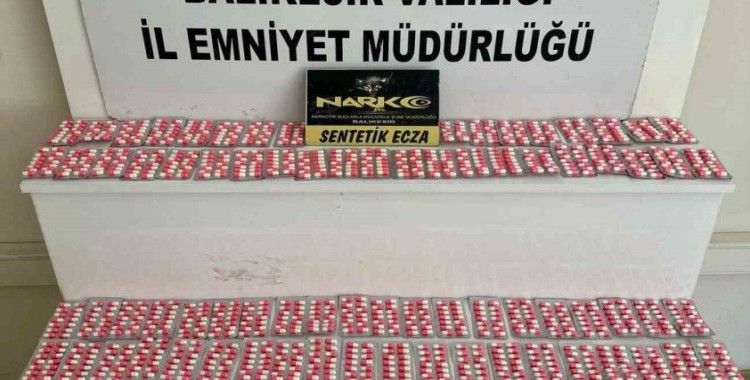 Balıkesir’de bin 666 sentetik hap ele geçirildi
