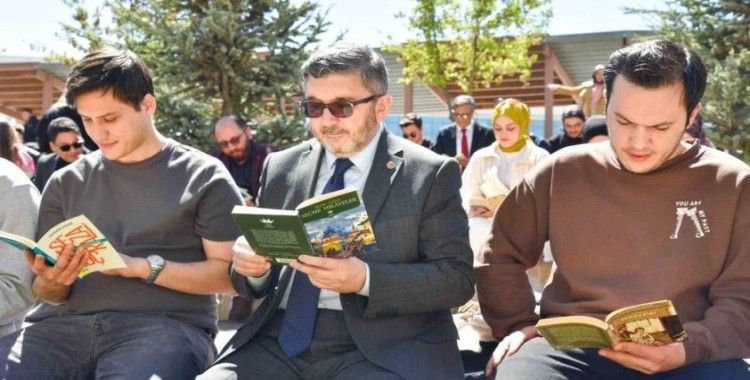 BŞEÜ’de kitap okuma etkinliği düzenlendi
