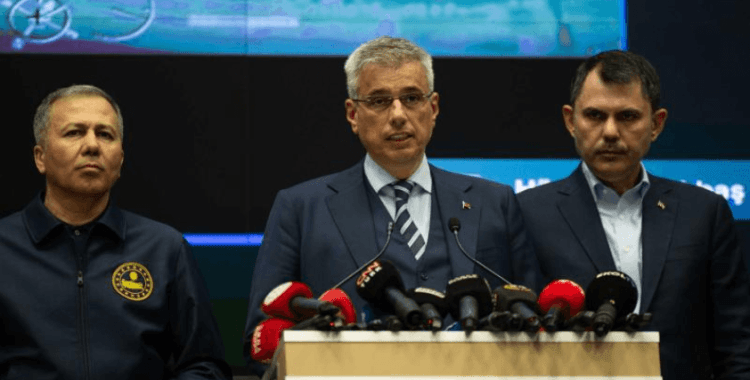 Bakan Memişoğlu'ndan deprem açıklaması: 221 yaralı taburcu edildi