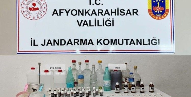 Sahte alkol üretip satan şahsı jandarma yakaladı