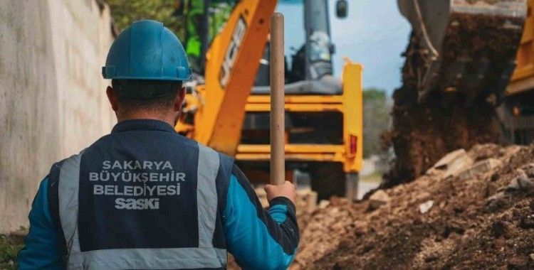 Hendek Uzunçarşı’nın 2 kilometrelik içme suyu altyapısı yenileniyor
