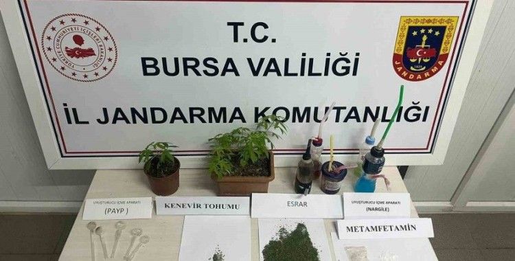 Uyuşturucu partisine jandarma baskını: 8 gözaltı
