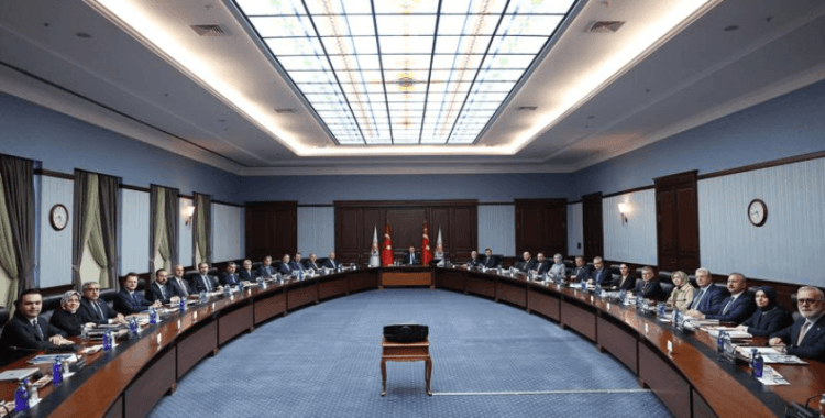 AK Parti'de MYK toplandı