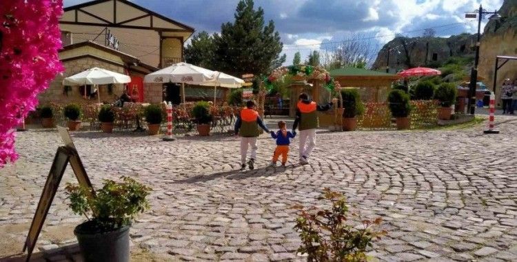 Frig Vadisi Ayazini’de turizm sezonu başladı
