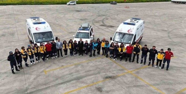 Ambulansların yeni kahramanları: 16 kadın sürücü
