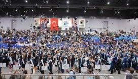 Bayburt’ta üniversite öğrencileri mezuniyet heyecanı yaşadı
