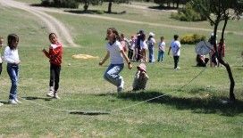 Çameli’nde çocuklar gökyüzünü renklendirdi
