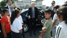 Cumhurbaşkanı Erdoğan Adıyaman'dan gelen çocuklarla görüştü