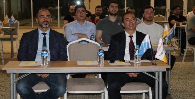 Bilim insanları Erzincan’da eklem ağrıları ve çözüm önerilerini konuştu
