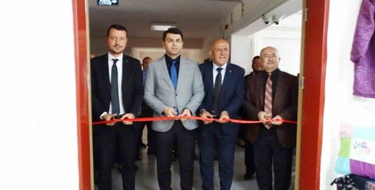 Hisarcık HEM’den karma yıl sonu sergisi açıldı
