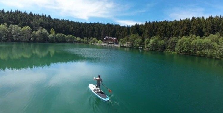 Şavşat Karagöl’de kürek sörfü keyfi
