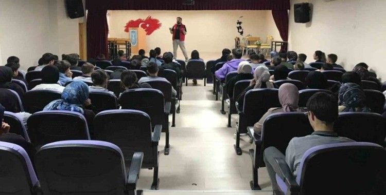 Gençlik kamplarının tanıtımı devam ediyor: Başvurular 9 Haziran’da sona erecek
