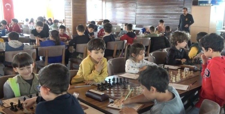 Tavşanlı’da satranç’ın şampiyonları belli oldu

