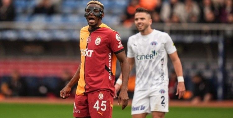 Transferde sürpriz dönüş: Osimhen için ibre Galatasaray'a döndü, 'en yüksek teklifi sundu'