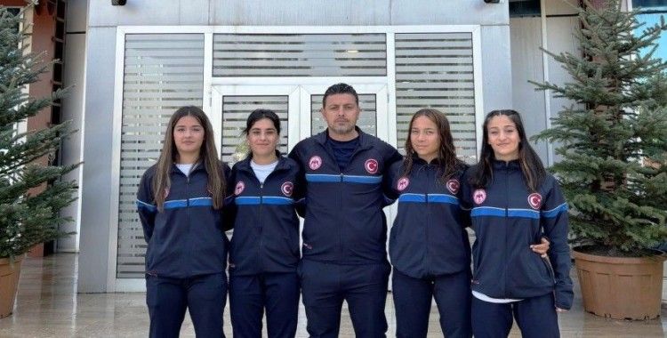 Körfezli ragbiciler milli takım kampında
