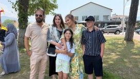 Demet Akalın’dan minik hayranına jest
