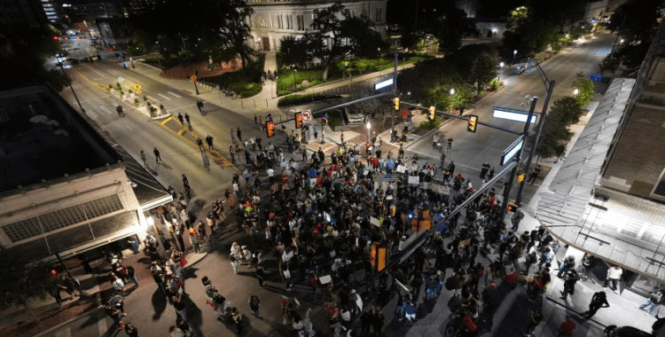 Teksas'ta hafta sonu beklenen protestolara karşı 7 bin asker görevlendirildi